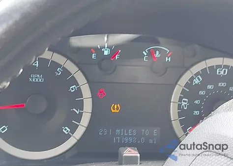 2010 Ford Escape Xlt z USA, uszkodzony, nr VIN 1FMCU9D70AKD15802